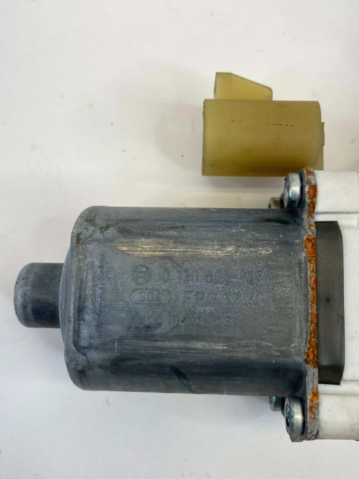 2008-2012 CHEVROLET MALIBU FRONT RIGHT SIDE DOOR WINDOW MOTOR 0130822249 OEM