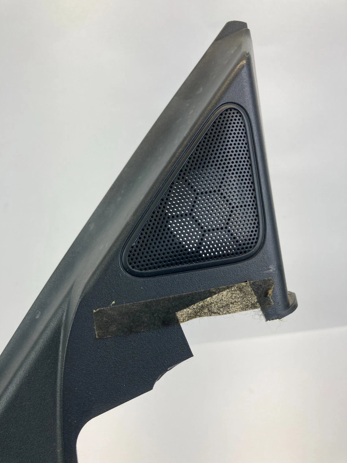 03-05 INFINITI G35 COUPE FRONT RIGHT DOOR INNER TWEETER SPEAKER COVER BEZEL TRIM
