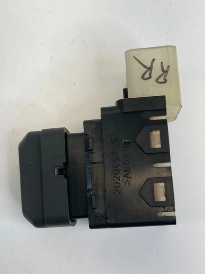 2011-2014 HYUNDAI SONATA REAR RIGHT PANEL SEAT HEATER BUTTON SWITCH 202009715