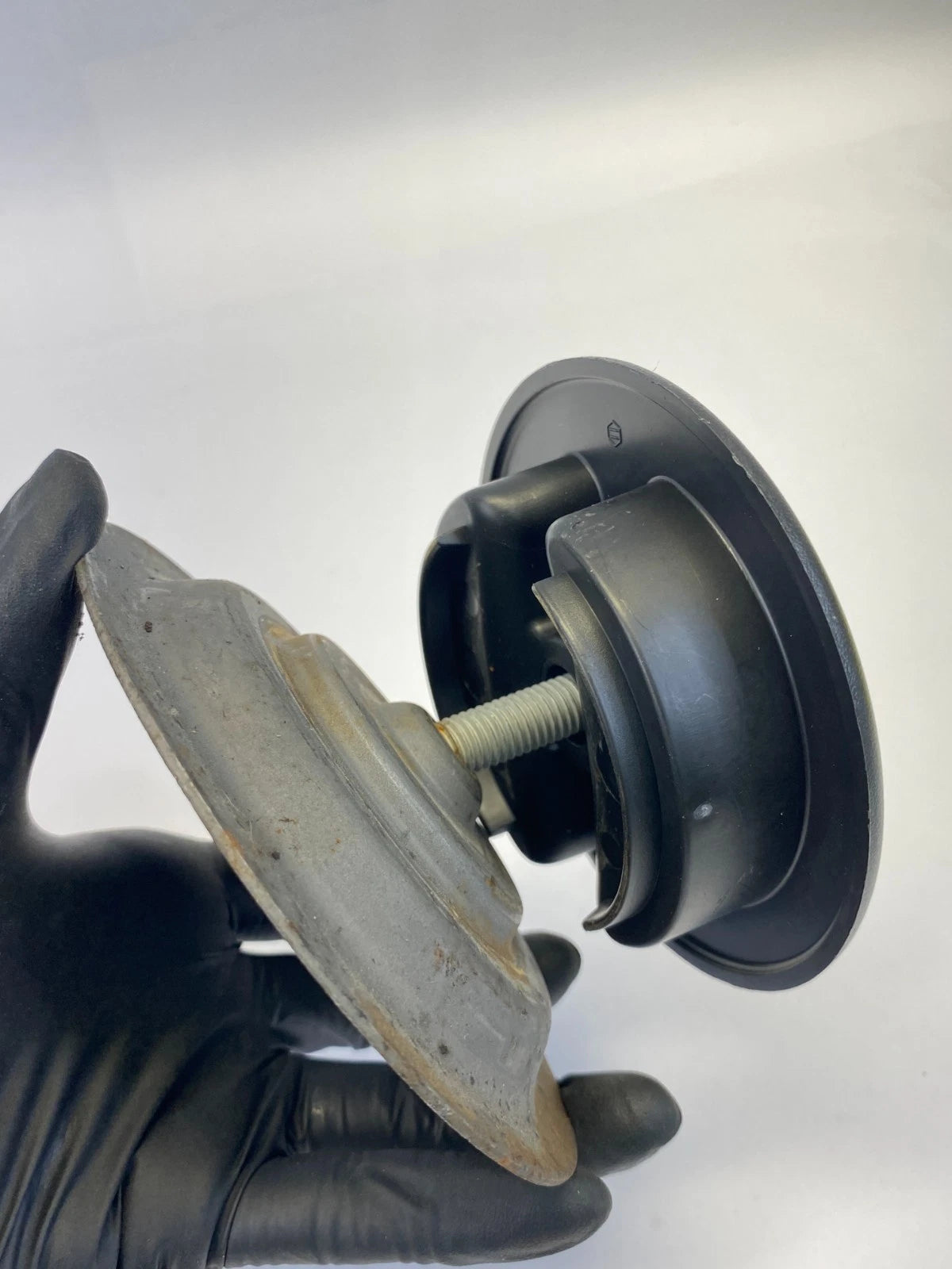 2006-2009 PONTIAC TORRENT SPARE TIRE WING HOLD DOWN NUT LOCK BOLT OEM