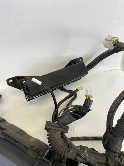 2004-2009 Toyota Prius 1.5L AT Engine Compartment Fuse Relay Box w Small Fuse