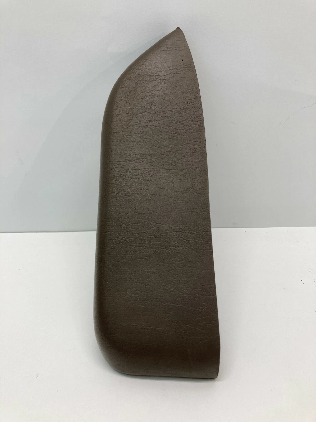 92-96 TOYOTA CAMRY REAR LEFT INTERIOR INNER DOOR PANEL ARMREST 74252-06020 OEM