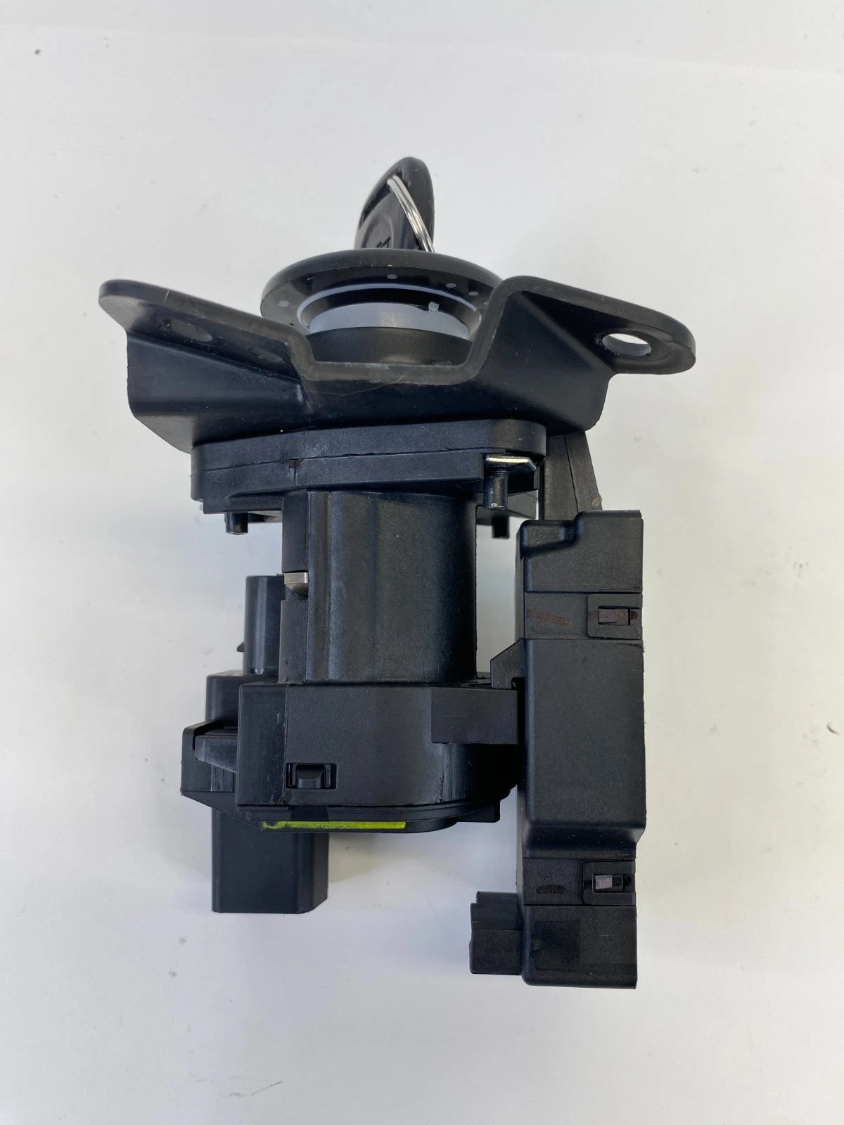 2004-2012 CHEVROLET MALIBU 2.4L L4 A/T IGNITION SWITCH LOCK CYLINDER WITH KEY