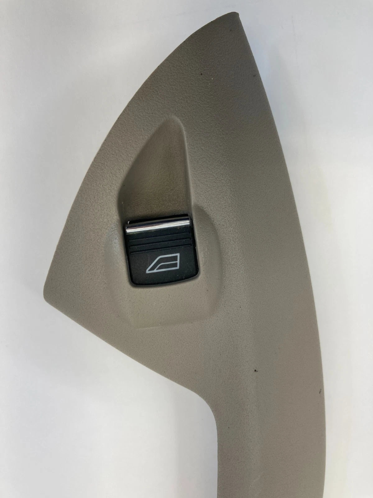 2013-2018 FORD C-MAX REAR LEFT SIDE DOOR WINDOW SWITCH W/ BEZEL CJ54-S27443 OEM