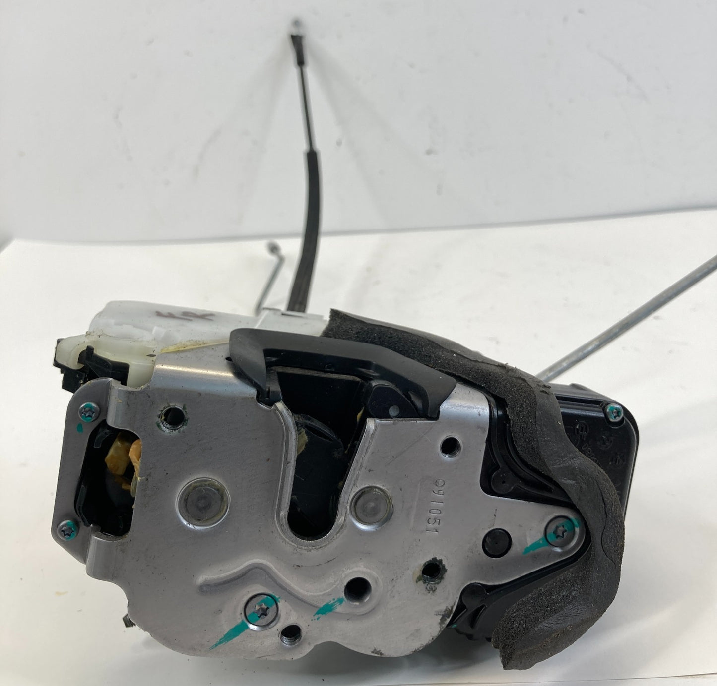 10-17 GMC Terrain Front Right Passenge Side Door Lock Latch Actuator 13503802