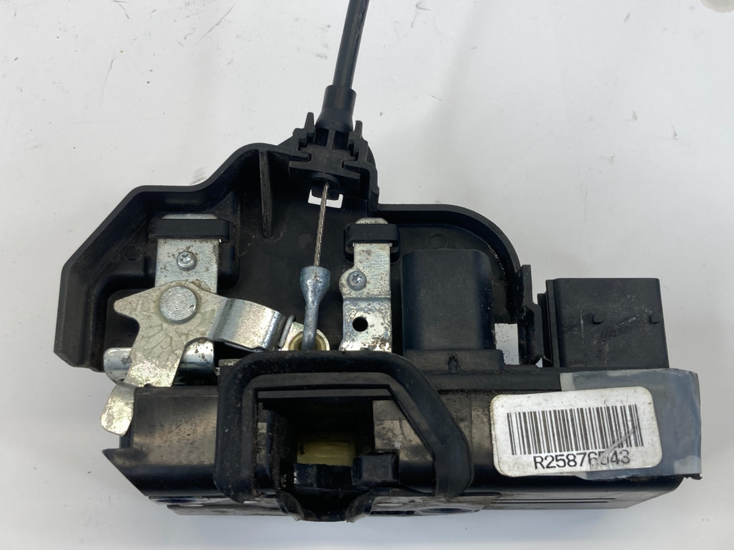 2005-2011 Cadillac STS Front Right Passenger Door Lock Latch Release Actuator