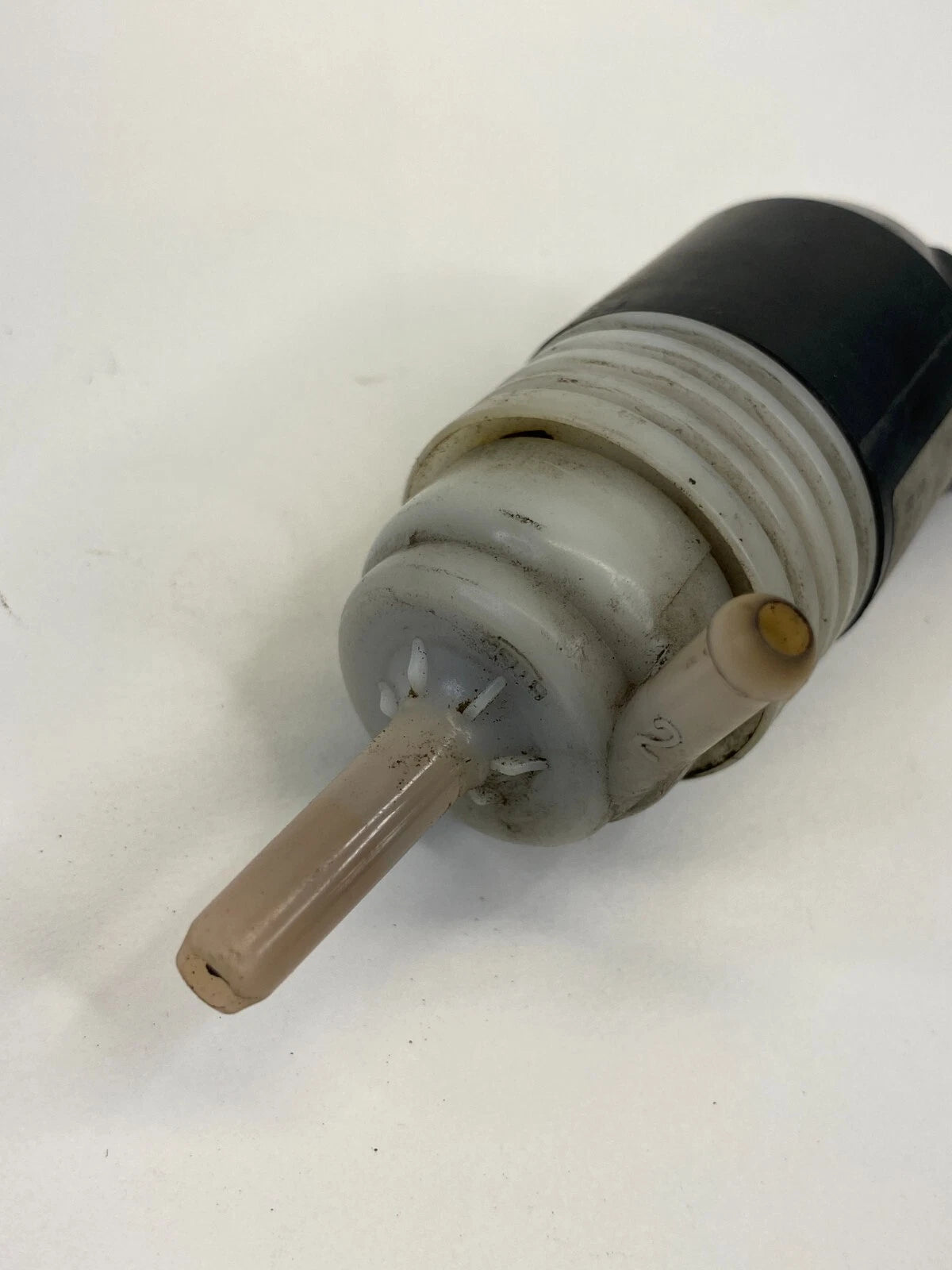2005-2009 CHEVROLET TRAILBLAZER REAR WINDOW WASHER FLUID PUMP 10386728 OEM