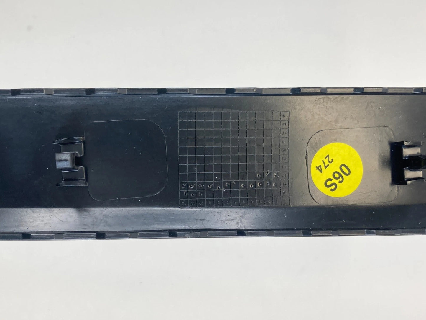 2012-2015 VOLKSWAGEN PASSAT FRONT RIGHT DOOR PANEL MOLDING BEZEL 561-867-410 OEM