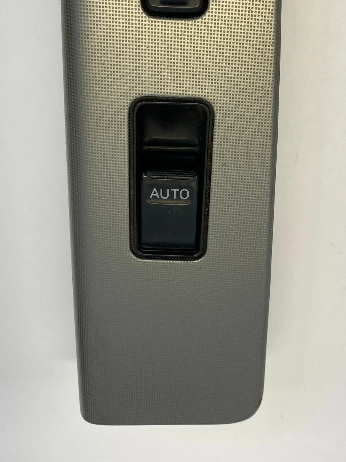 2005 2006 NISSAN ALTIMA FRONT RIGHT SIDE WINDOW CONTROL SWITCH OEM 25411-8J001