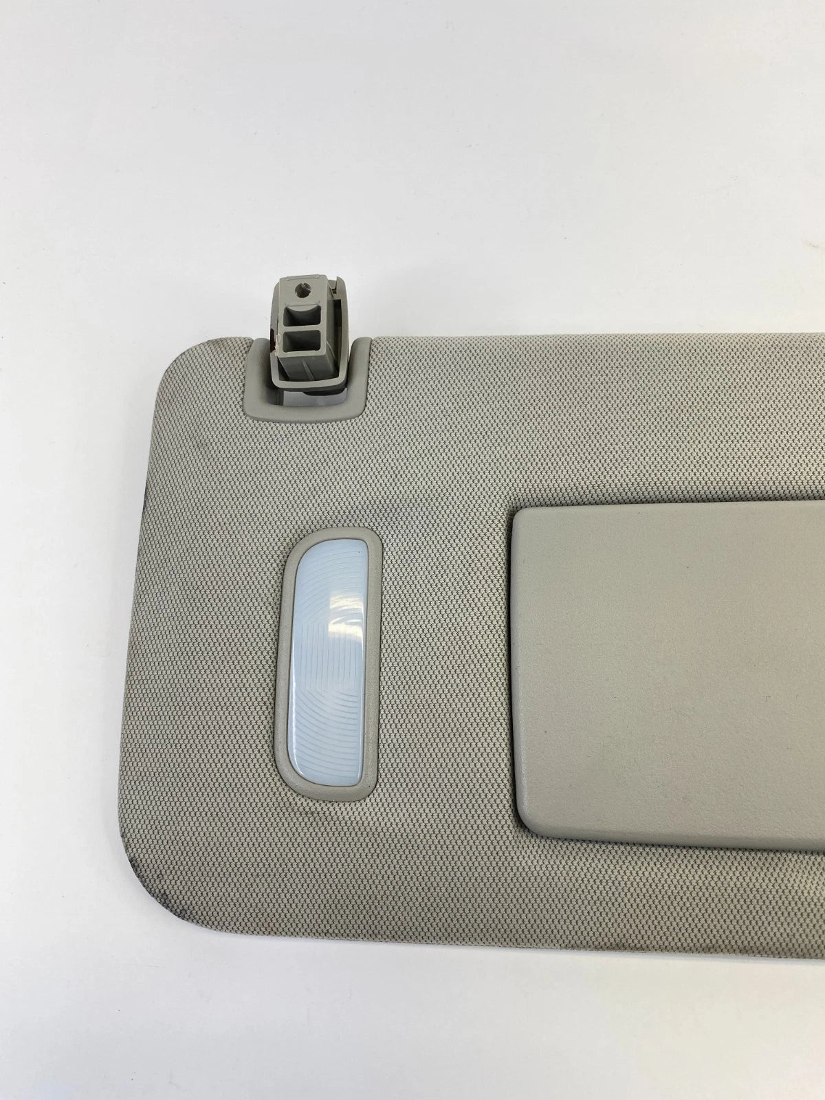 2010-2017 CHEVROLET EQUINOX ROOF RIGHT PASSENGER SUNVISOR SUN VISOR SHADE OEM