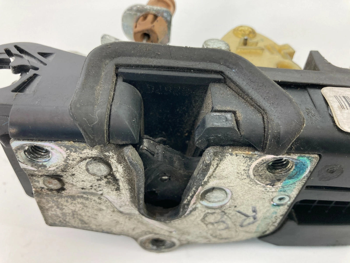 07-09 SATURN AURA FRONT RIGHT PASSENGER SIDE DOOR LOCK LATCH ACTUATOR 20772311