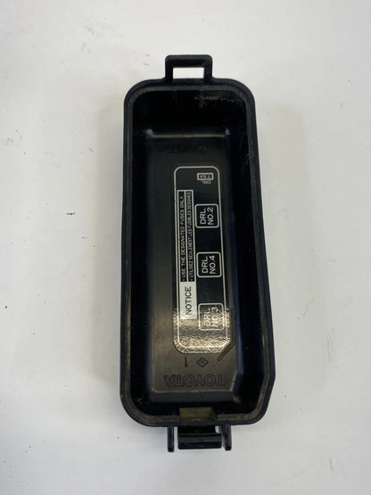 1999-2003 LEXUS RX300 UNDER HOOD ENGINE RELAY FUSE BOX OEM 90987-04002
