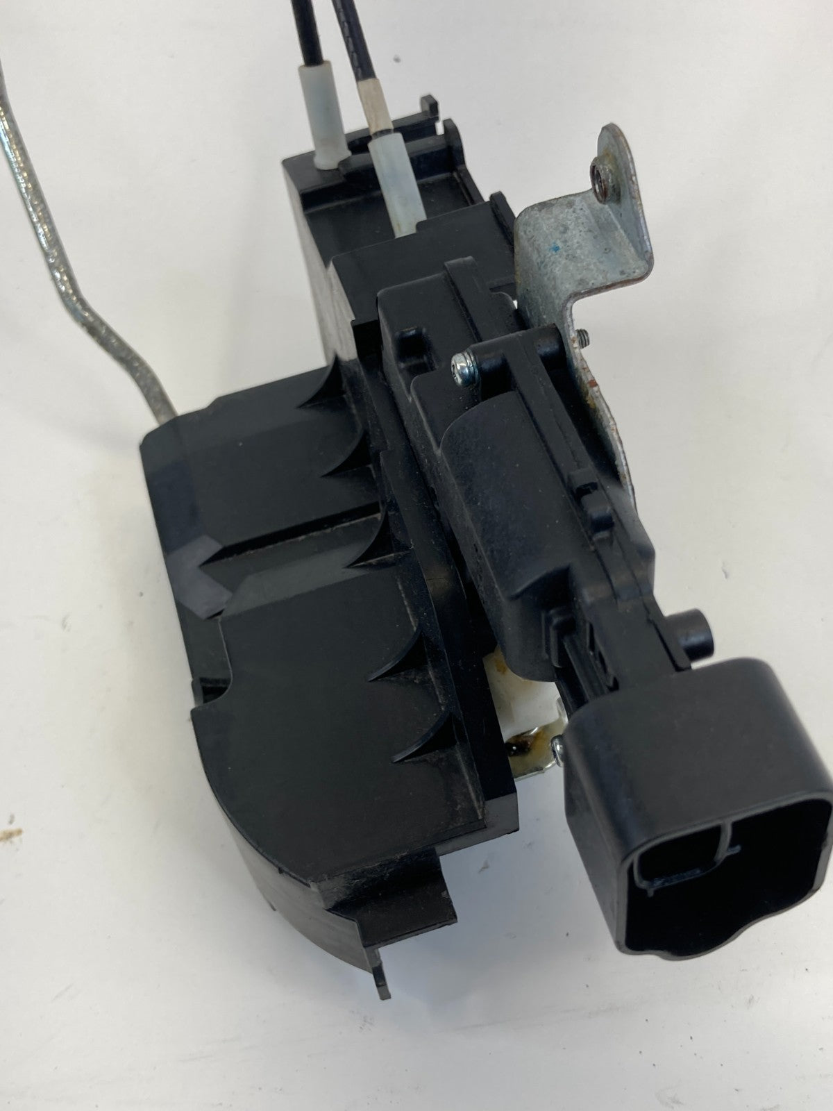 04-12 Chevrolet Colorado CREW CAB Front Right Side Door Lock Latch Actuator OEM