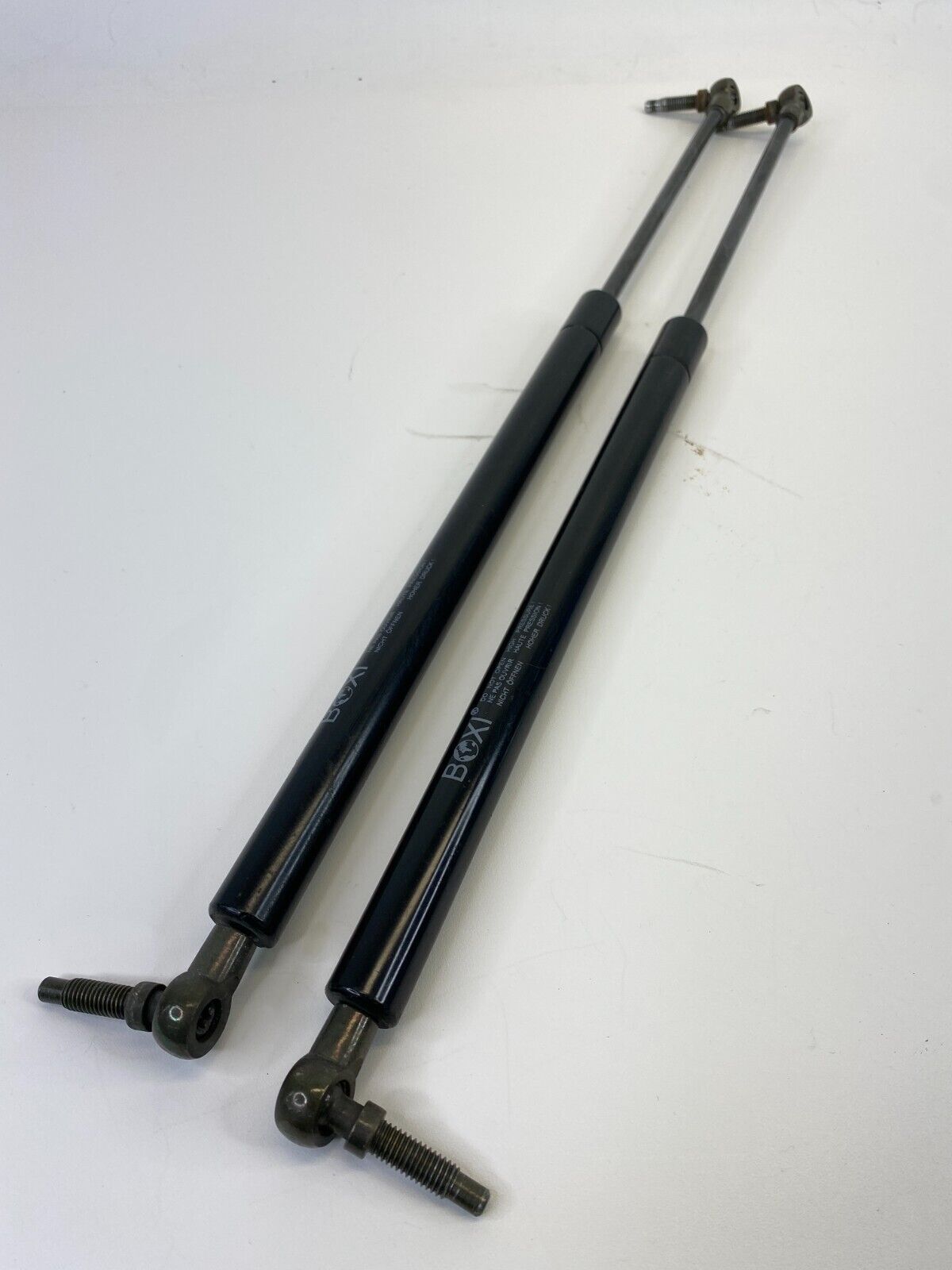 2005-2010 Jeep Grand Cherokee Trunk Lift Support Strut Shock Arm Pair Set OEM