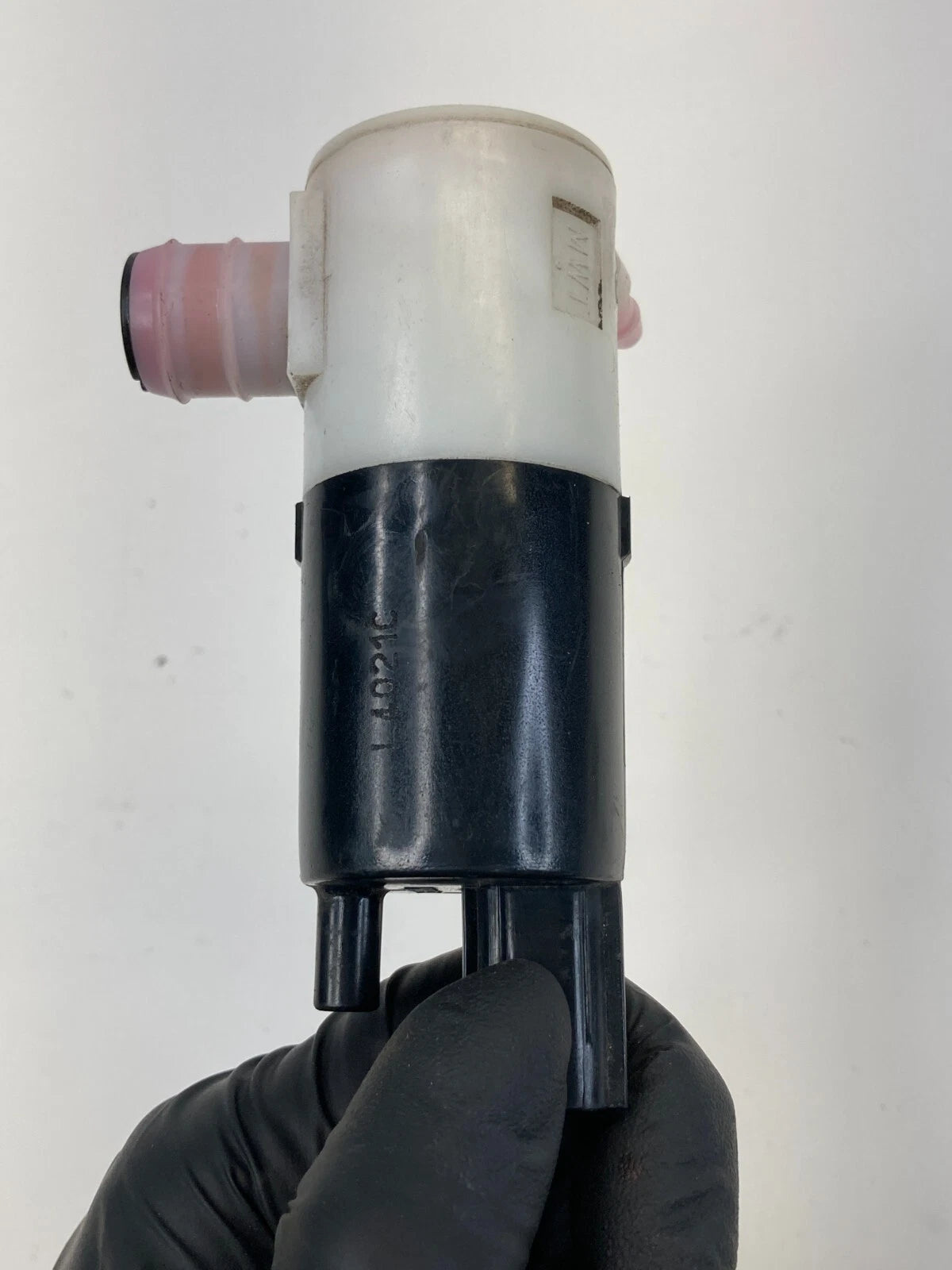 2004-2008 CHRYSLER PT CRUISER 01-06 SEBRING FRONT WINDSHIELD WASHER PUMP OEM