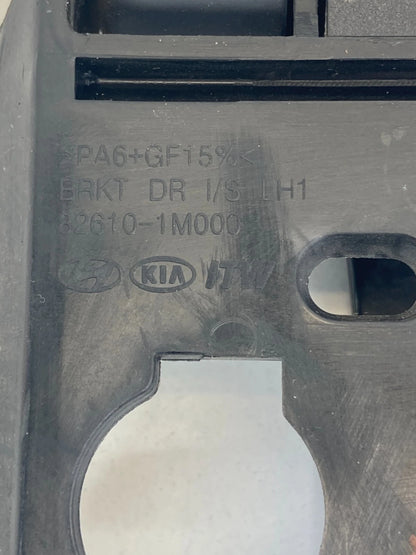 2010-2013 KIA FORTE FORTE KOUP FRONT LEFT DRIVER INNER DOOR HANDLE 82610-1M000