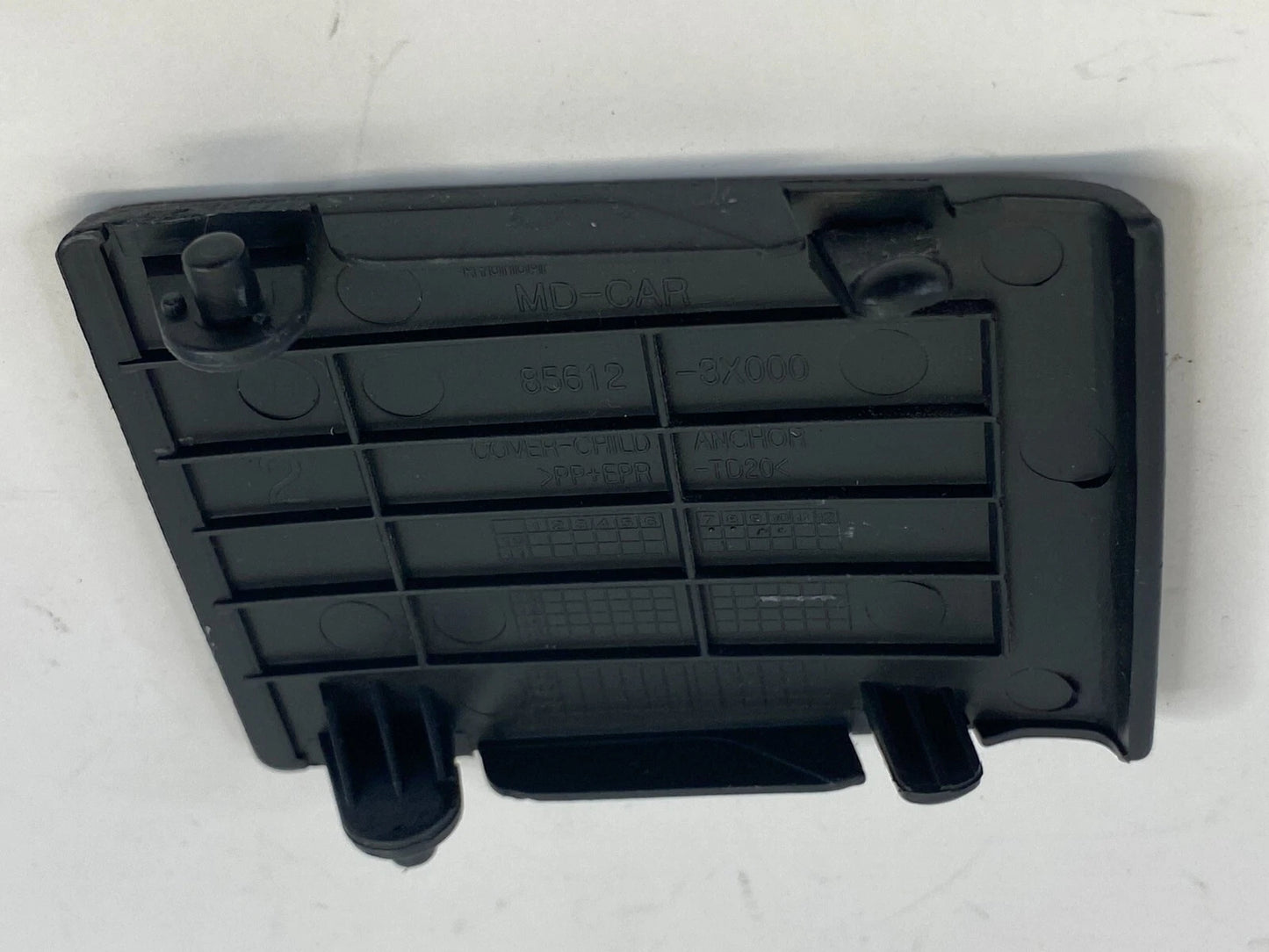 11-13 HYUNDAI ELANTRA REAR SEAT ANCHOR CHILD PLATE COVER TRIM 85612-3X000 OEM