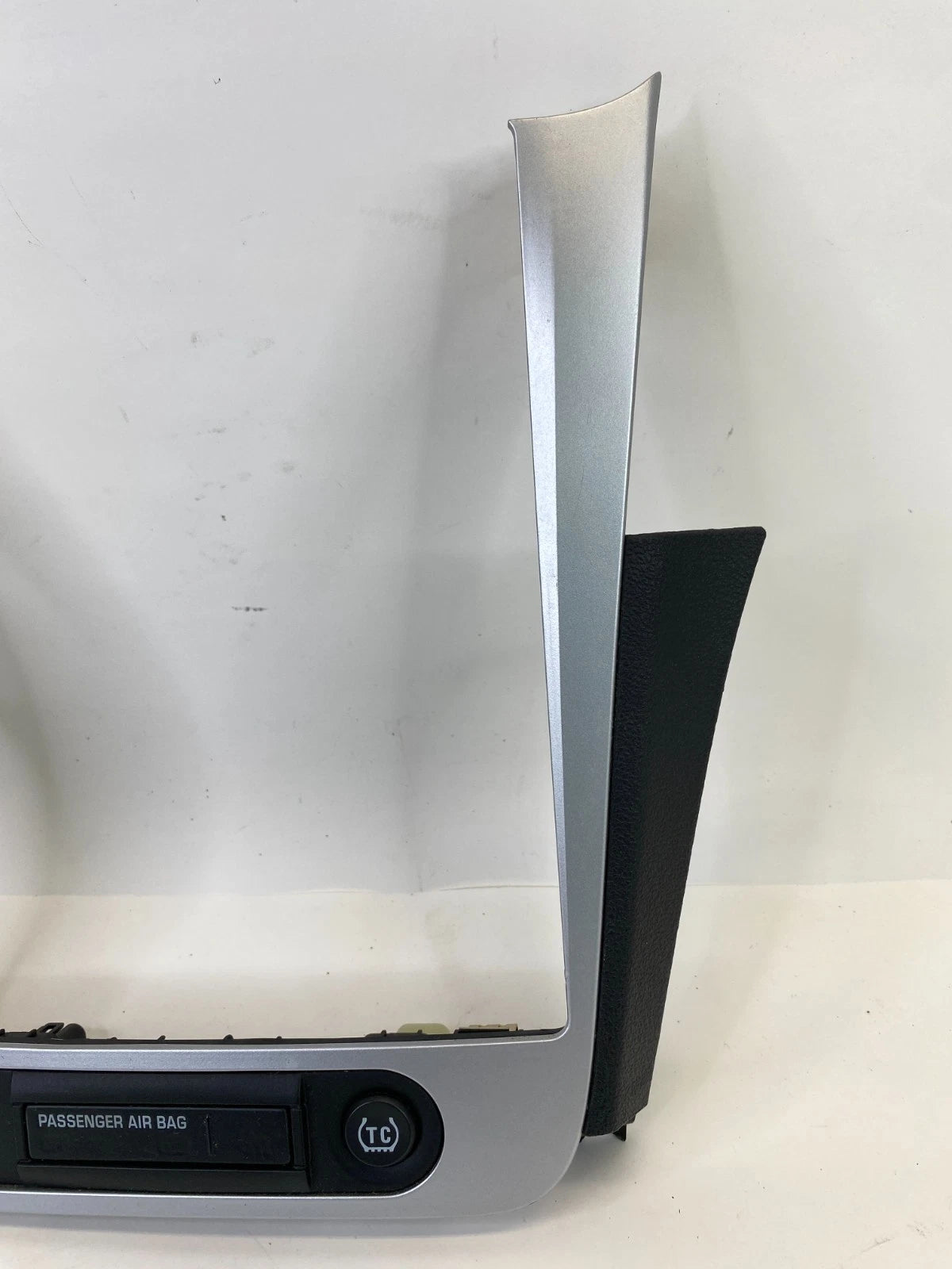 2008-2012 CHEVROLET MALIBU CENTER DASH RADIO BEZEL COVER TRIM W/ HAZARD SWITCH