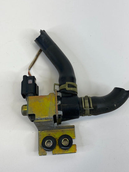 2000 2001 Mazda MPV Vacuum Purge Solenoid Fuel Valve Vapor Canister K5T45493 OEM