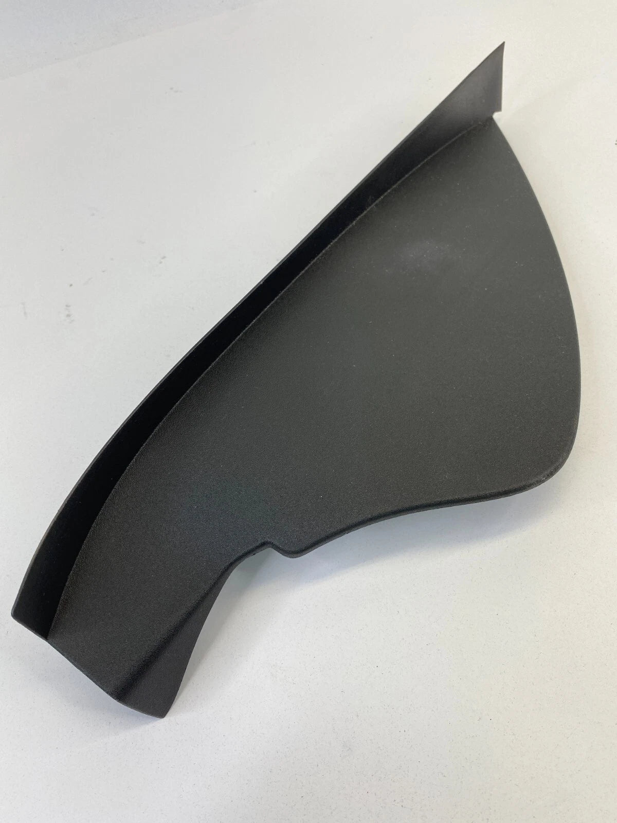 2015-2020 CHEVY IMPALA RIGHT PASSENGER DASH END CAP COVER TRIM BEZEL 23202761