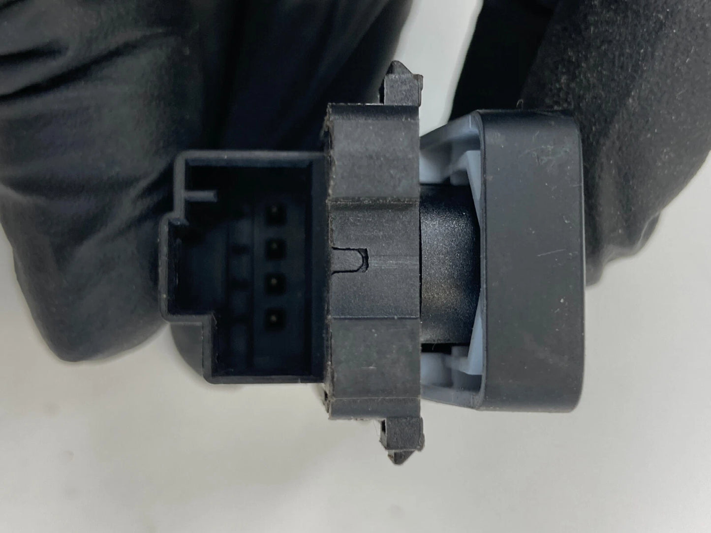 2011-2014 VOLKSWAGEN JETTA REAR DOOR CENTRAL LOCK BUTTON SWITCH OEM 5C69621258