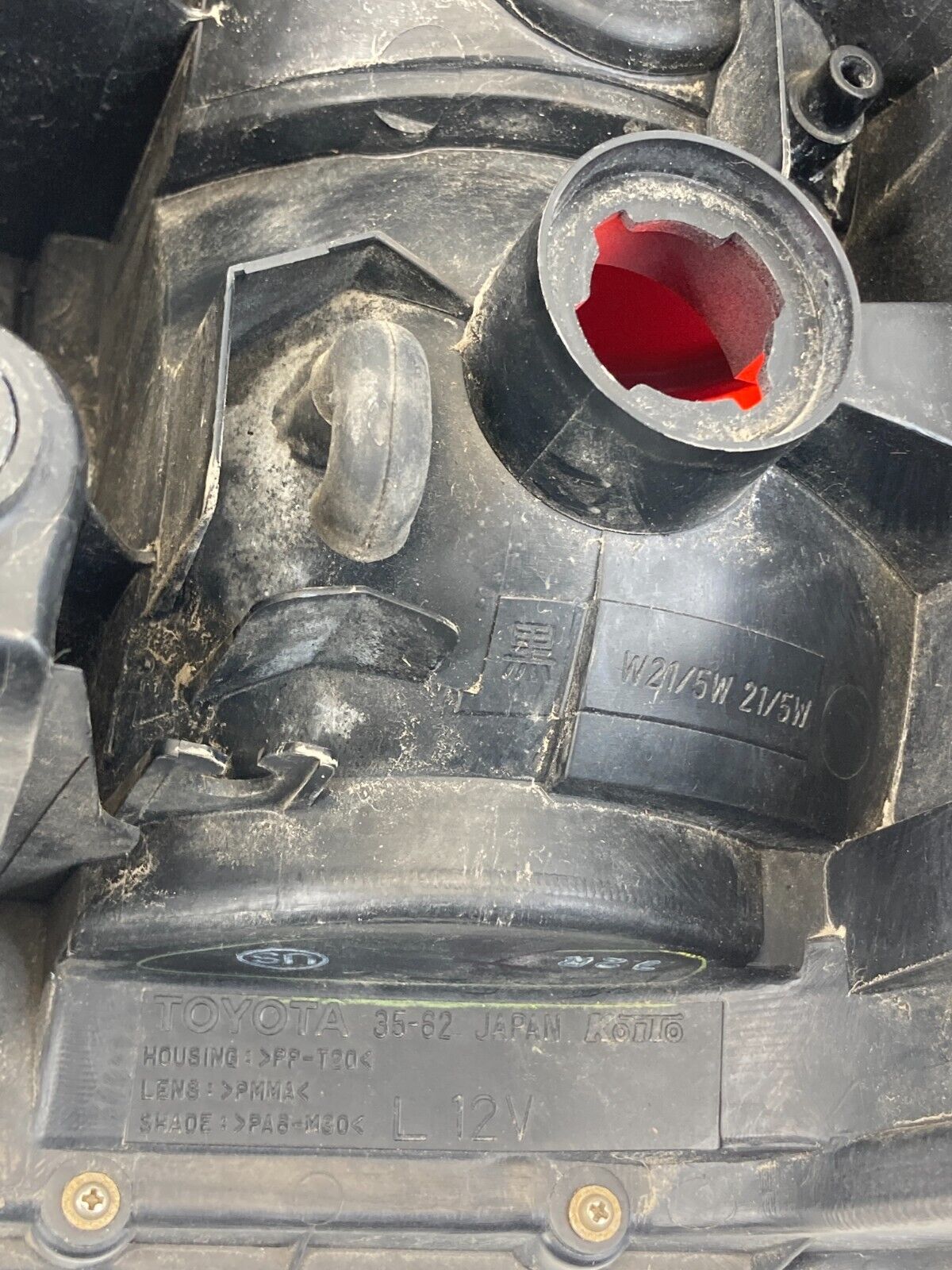 96 97 98 99 00 Toyota 4Runner Left Driver Side Tail Light Taillight Taillamp OEM