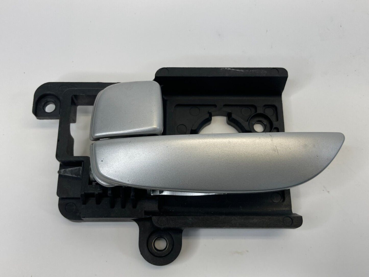 07-09 Hyundai Elantra Rear Left Back Side Interior Door Handle 82613-HD000 OEM