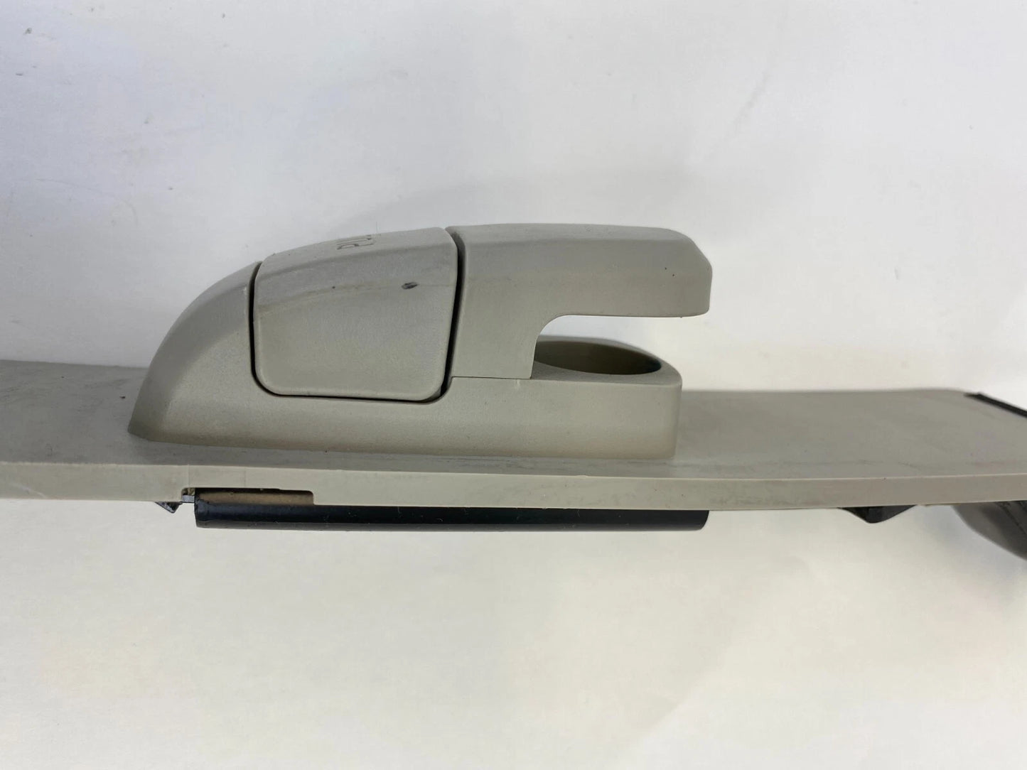 2006-2012 FORD FUSION FRONT RIGHT PASSENGER SIDE SEAT BELT HEIGHT ADJUSTER TRIM