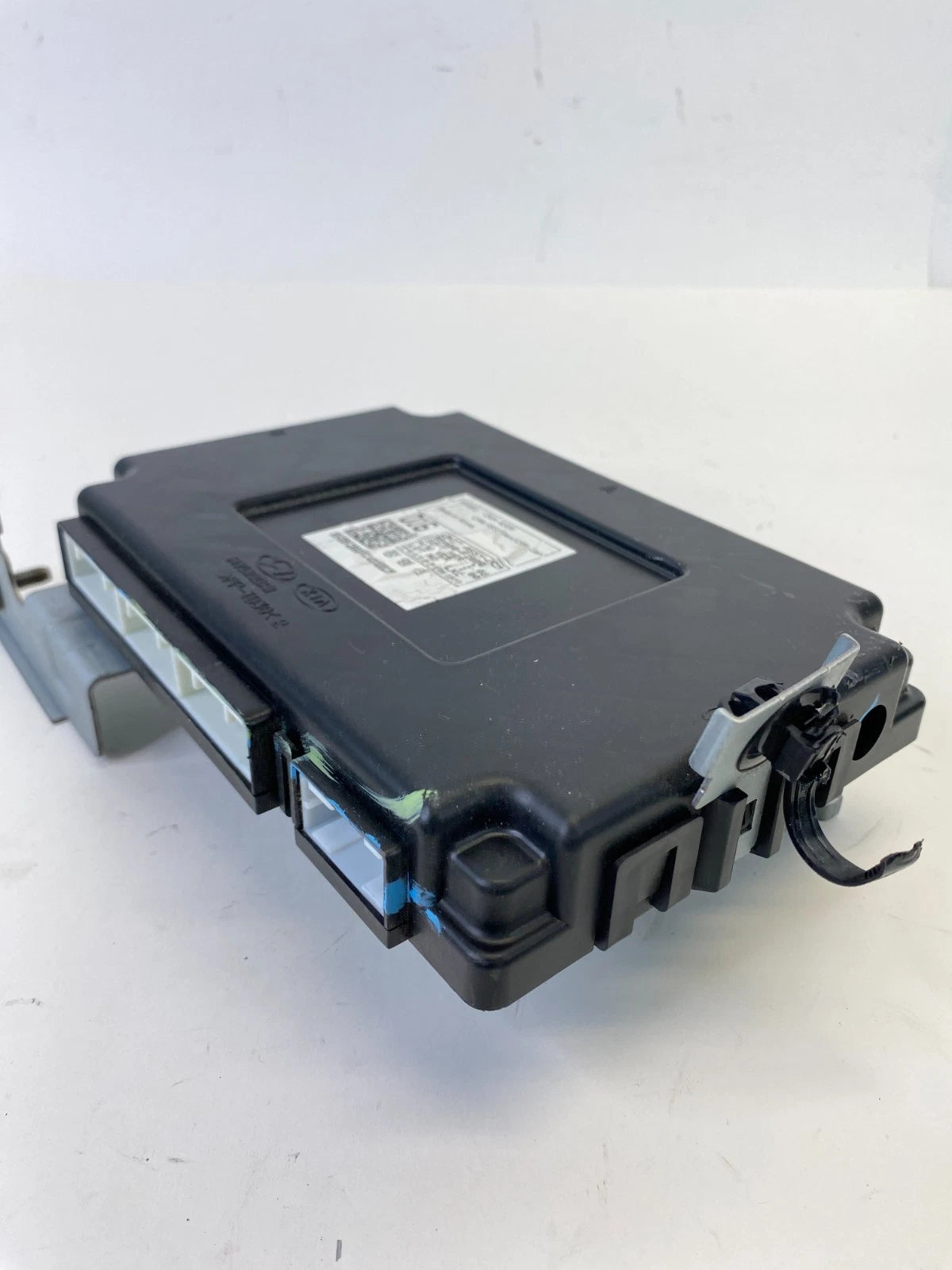 2017 2018 HYUNDAI ELANTRA 2.0L L4 A/T BODY CONTROL MODULE COMPUTER 95400-F2BB0