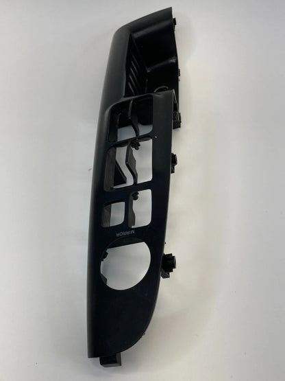 06-08 HYUNDAI SONATA FRONT LEFT DOOR WINDOW SWITCH TRIM BEZEL COVER 93570-3K000