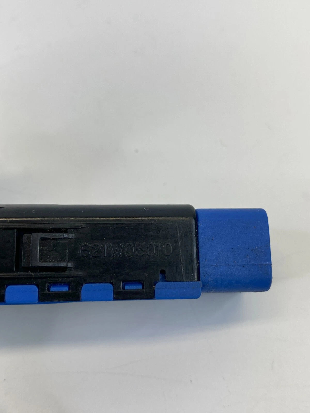 2007-2012 HYUNDAI SANTA FE DASH FRONT WINDSHIELD DEFROST CONTROL SWITCH 621W0510
