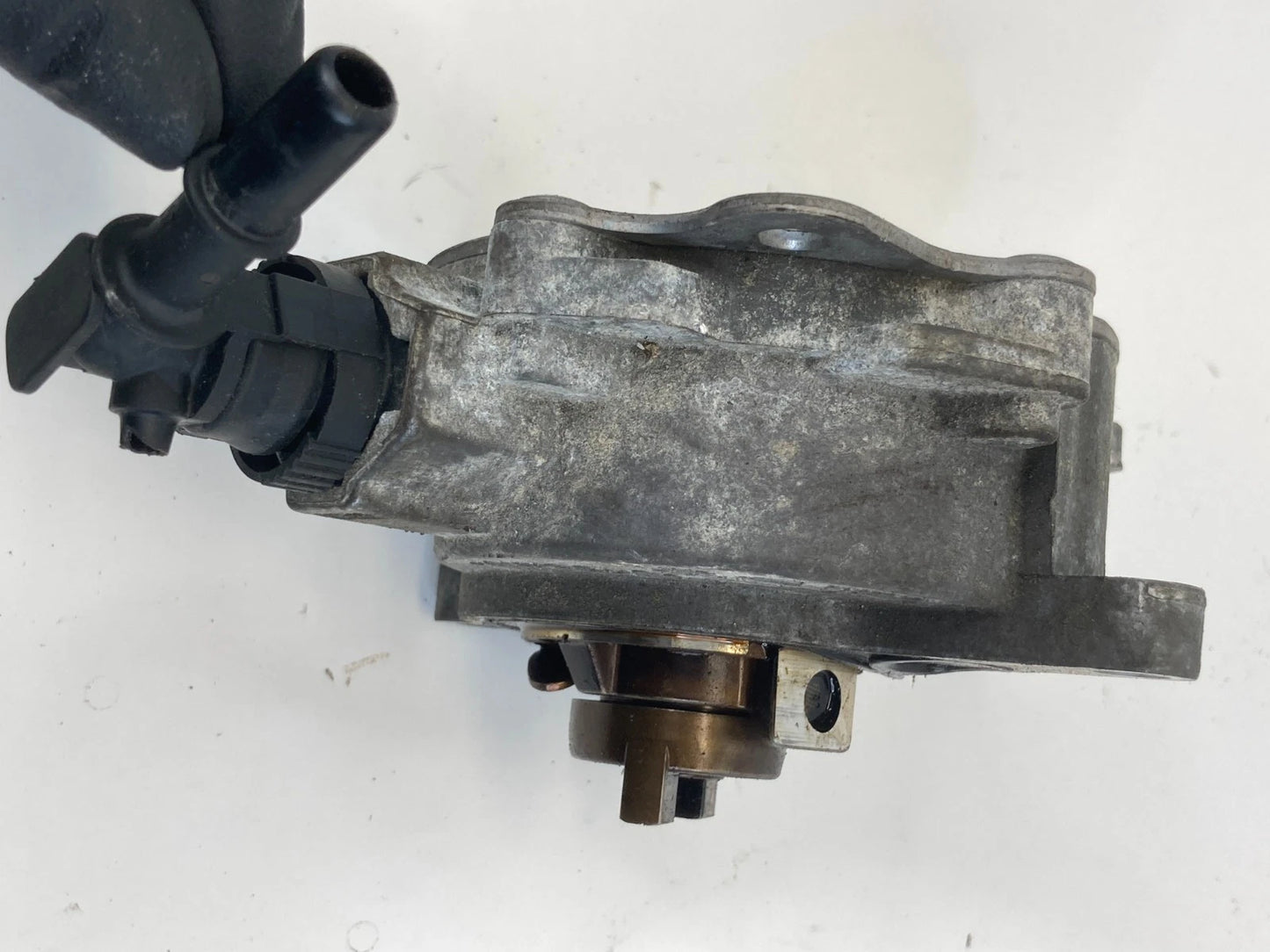 2012-2018 FORD EDGE 13-19 ESCAPE 2.0L L4 BRAKE VACUUM PUMP ASSY BB5E2A451BD OEM