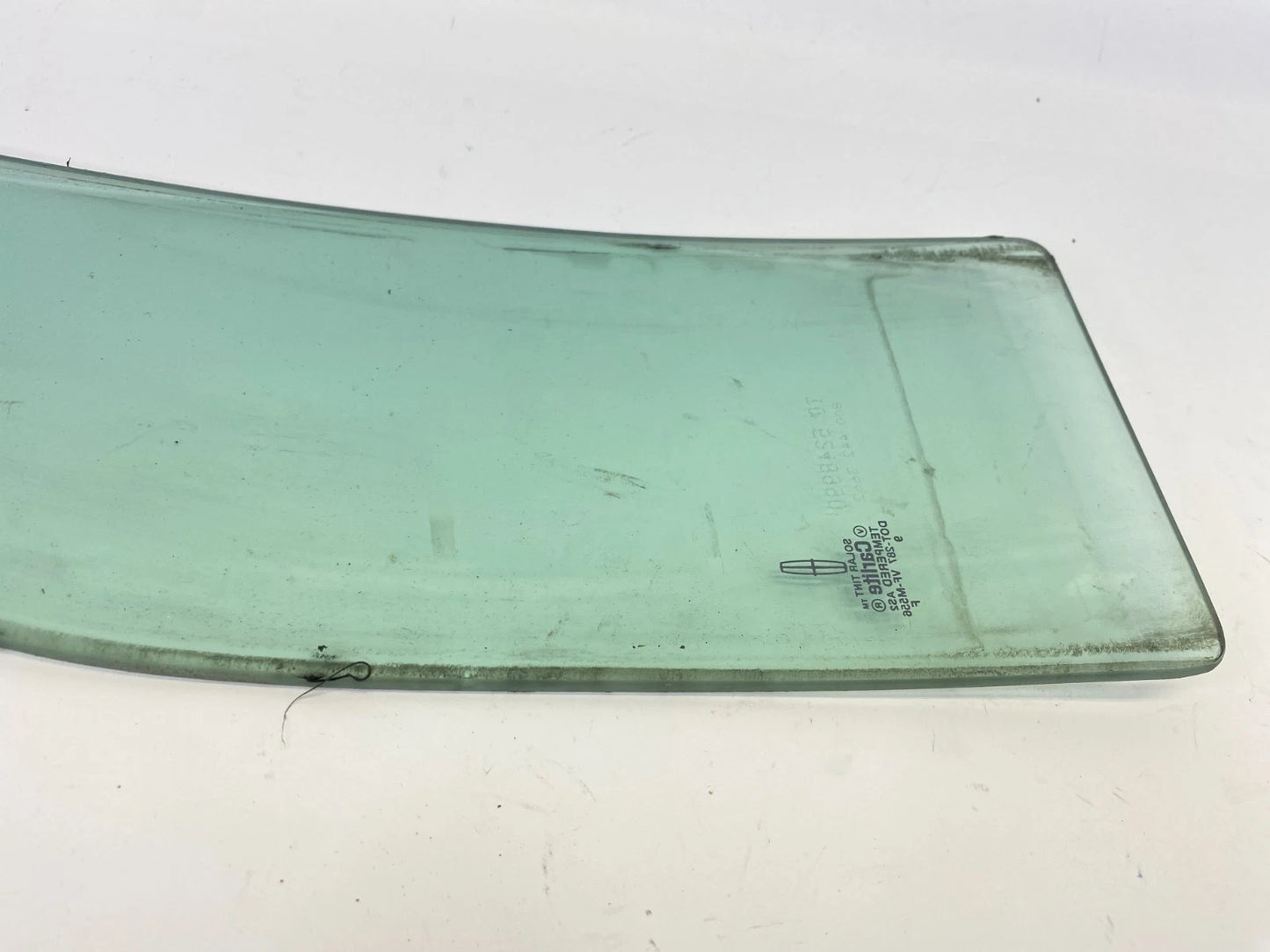 1998-2011 LINCOLN TOWN CAR LEFT REAR DRIVER SIDE QUARTER GLASS WINDOW OEM