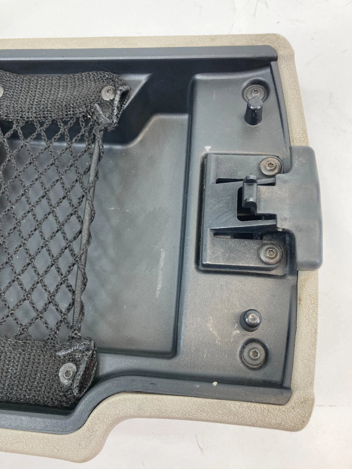 2005-2007 JEEP GRAND CHEROKEE CENTER CONSOLE ARMREST ARM REST LID COVER TOP OEM