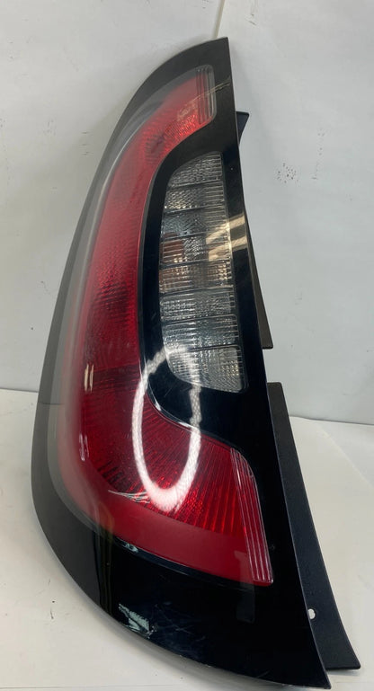 2014-2019 Kia Soul Rear Left Driver Side Tail Light Taillight Lamp 92401-B2
