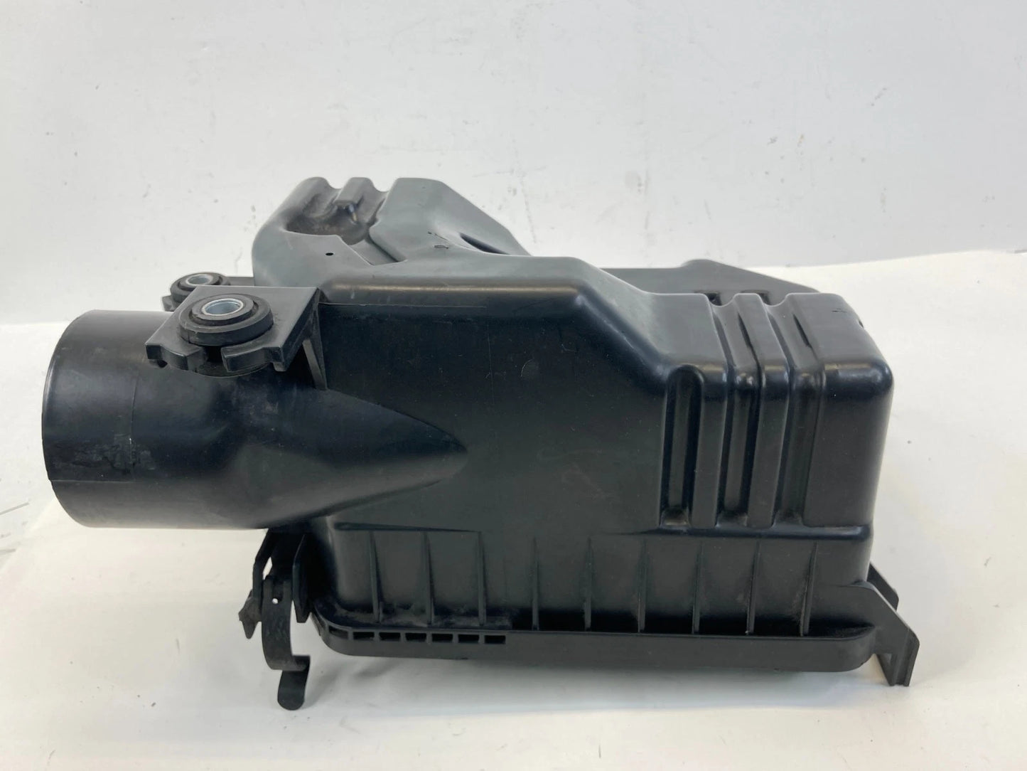 2013-2017 Hyundai Elantra GT 1.8L Air Intake Box Lower Cleaner Housing Cover OEM