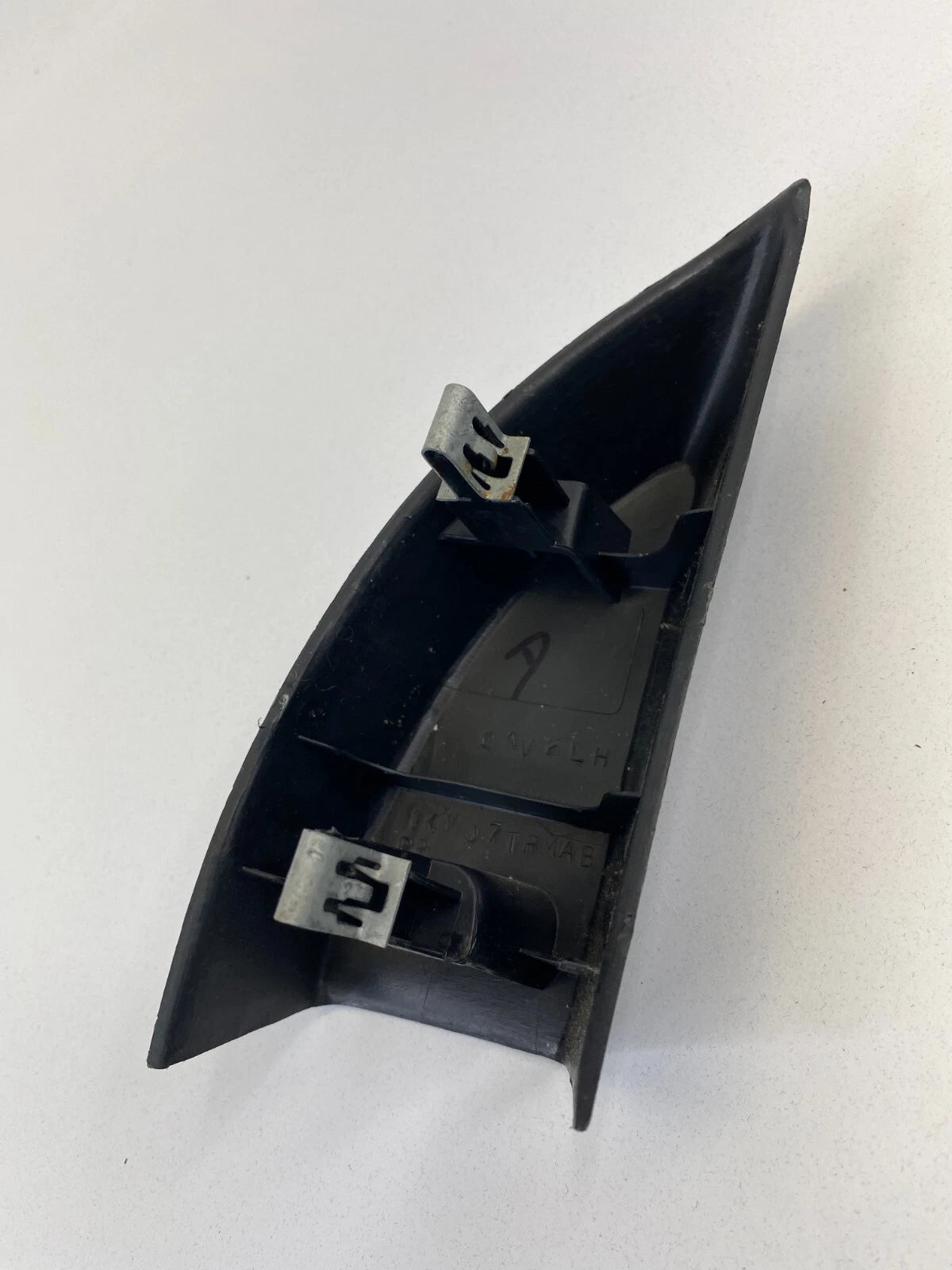 2010-2012 DODGE CALIBER FRONT LEFT DRIVER DOOR INNER MIRROR CORNER COVER TRIM