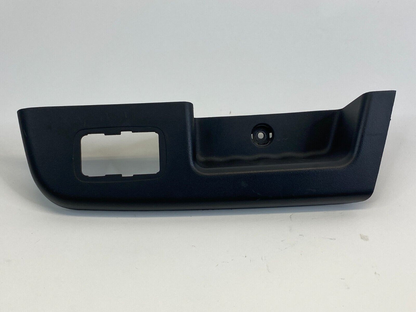 2007-2011 Dodge Nitro Rear Right Passenger Door Window Switch Bezel Trim Only