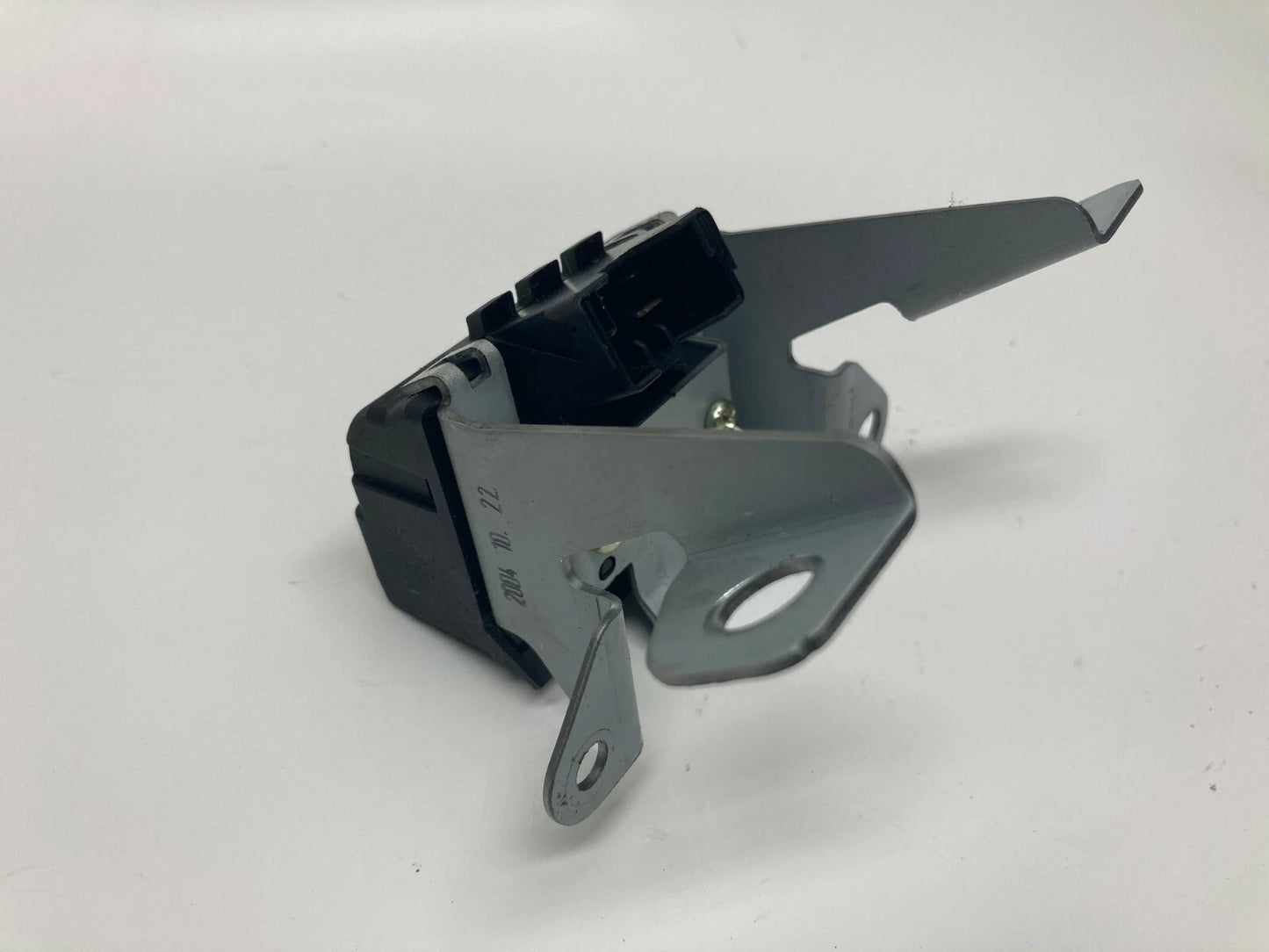 2005 05 HYUNDAI TUCSON REAR HATCH GLASS CONTACT CONNECTOR 919502E000 OEM