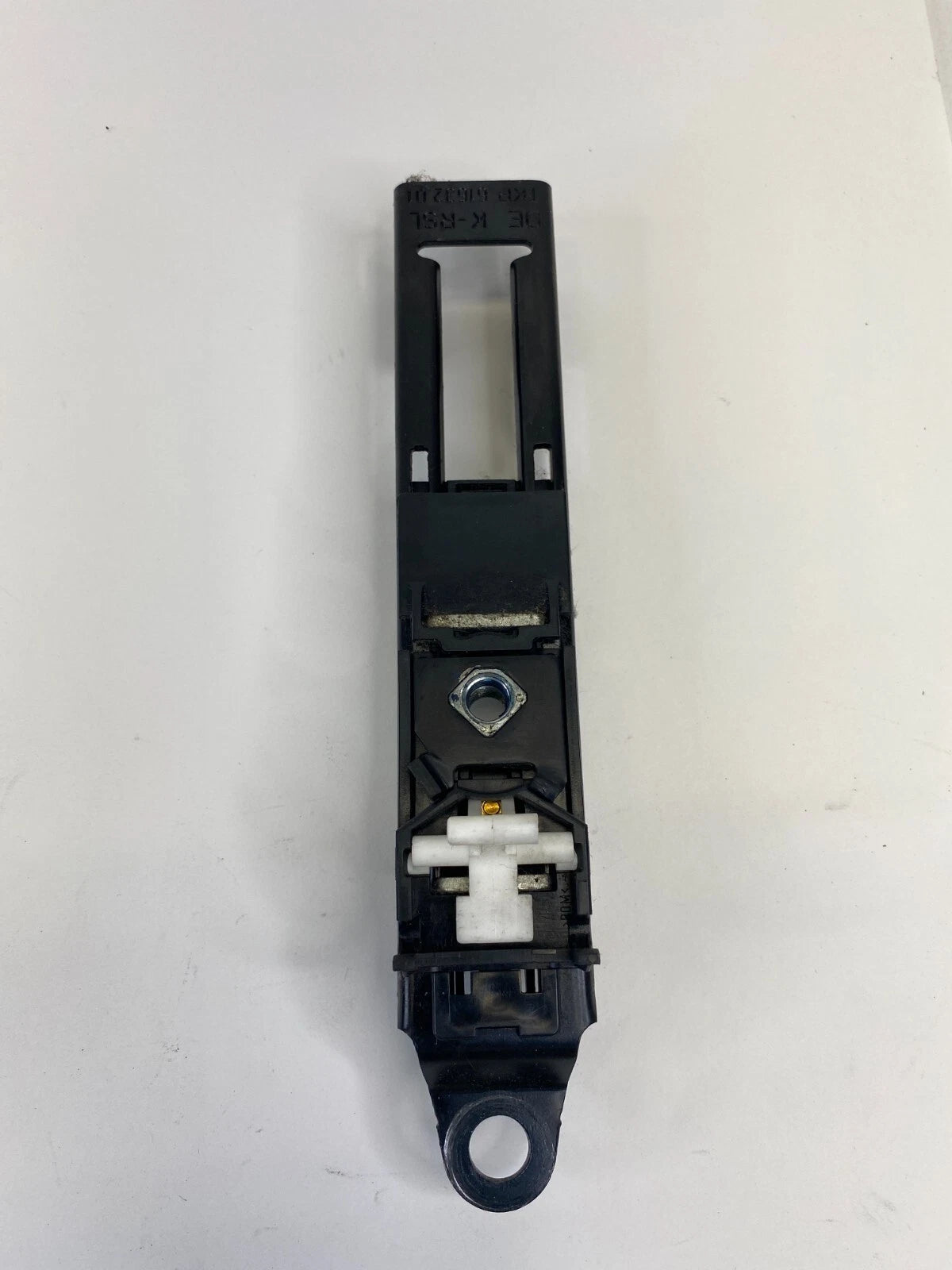 03-11 SAAB 9-3 93 SEDAN FRONT LEFT DRIVER SEAT BELT HEIGHT ADJUSTER 6163201 OEM