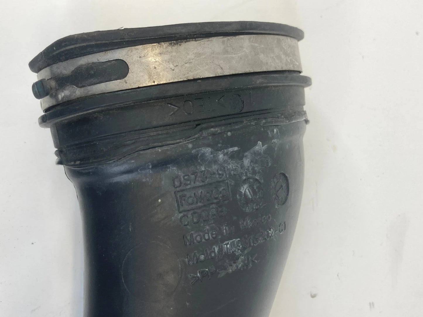 13-16 FORD FUSION ENGINE 1.5L AIR CLEANER OUTLET DUCT INTAKE PIPE DS73-9R504-EB
