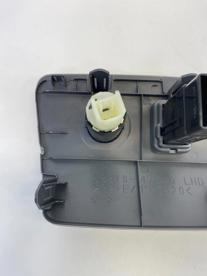 2010 2011 TOYOTA PRIUS CENTER CONSOLE TRIM HEATER SEAT WARMER SWITH POWER OUTLET