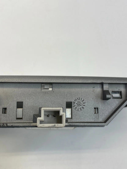 2002-2005 BMW 745i 745Li Right Passenger Sunvisor Vanity Light Lamp 6902972 OEM