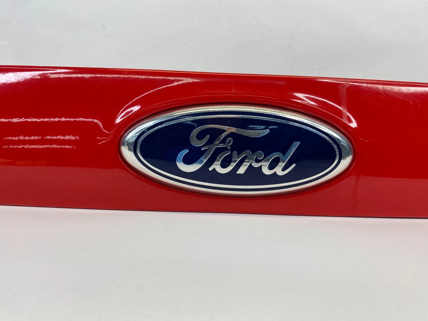12-14 FORD FOCUS SEDAN REAR TRUNK TRIM MOLDING EMBLEM HANDLE BM51-F43404 RED OEM
