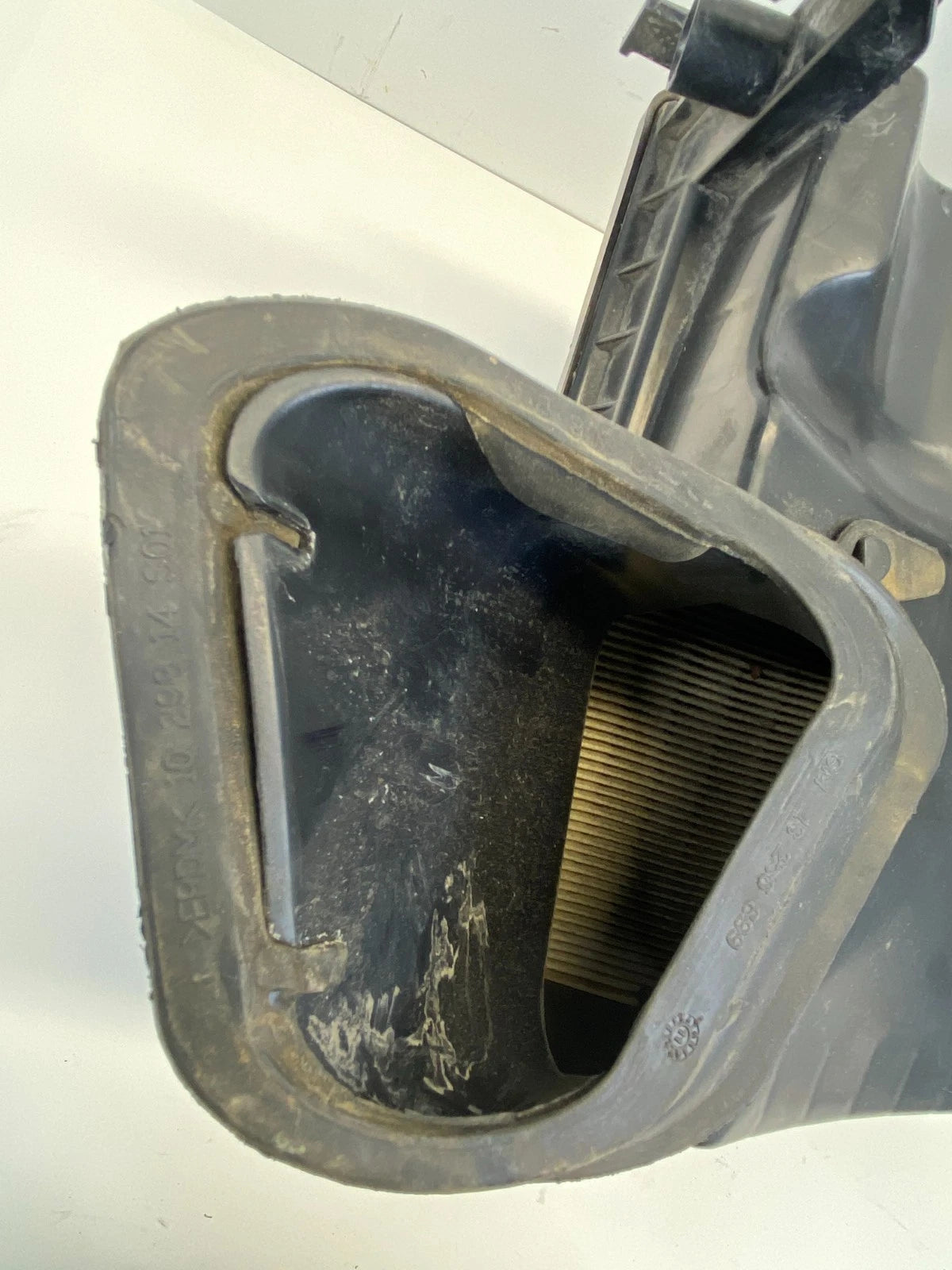 2011 2012 CHEVROLET CRUZE 1.8L AIR INTAKE CLEANER FILTER BOX HOUSING OEM