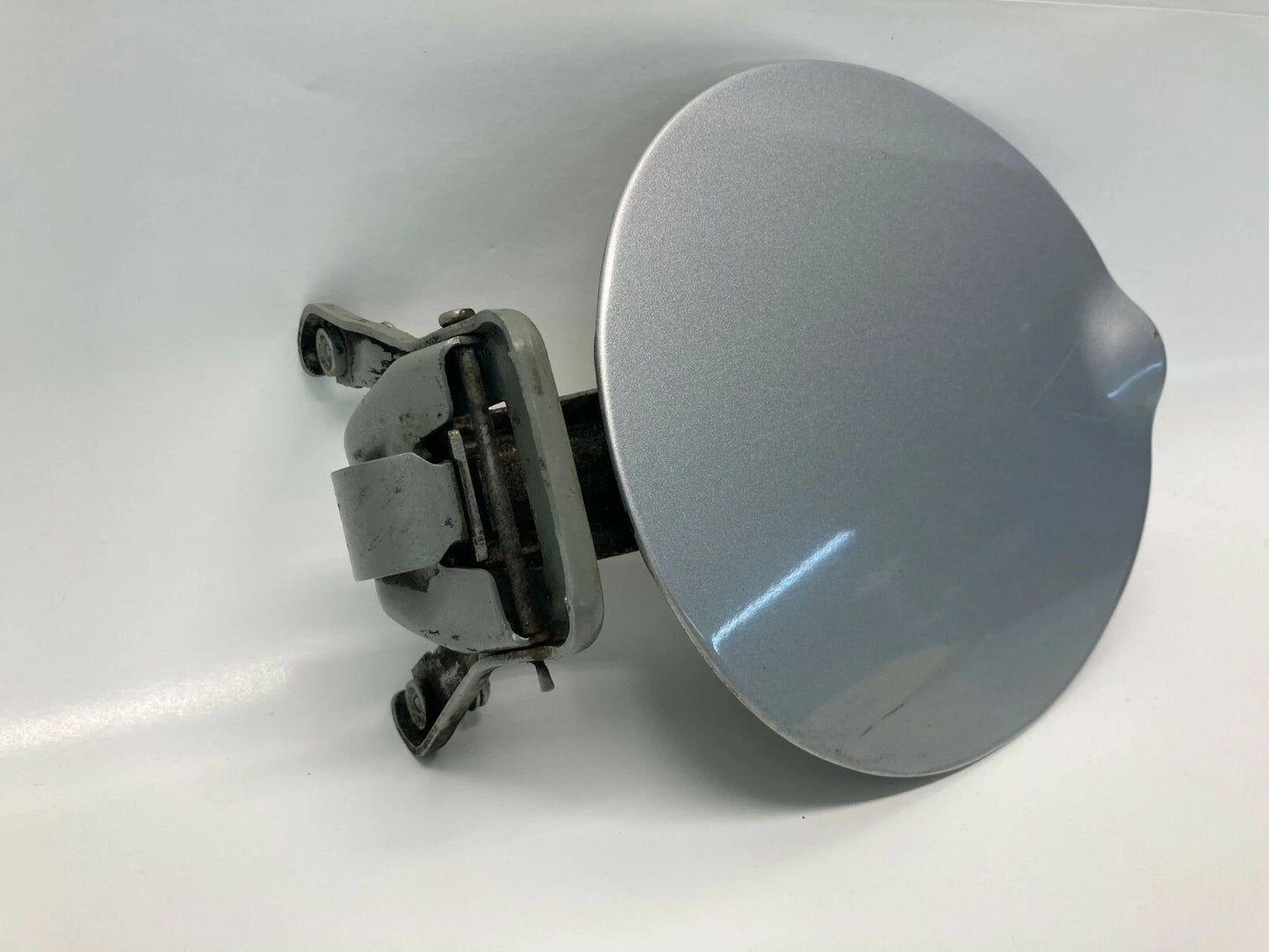 1998 1999 2000 2001 2002 2003 FORD ESCORT SEDAN FUEL FILLER DOOR GAS LID COVER
