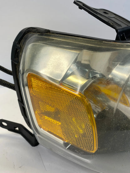 2005-2007 FORD ESCAPE FRONT RIGHT HEADLIGHT HEADLAMP 5L8X-13C199-AF OEM FACTORY