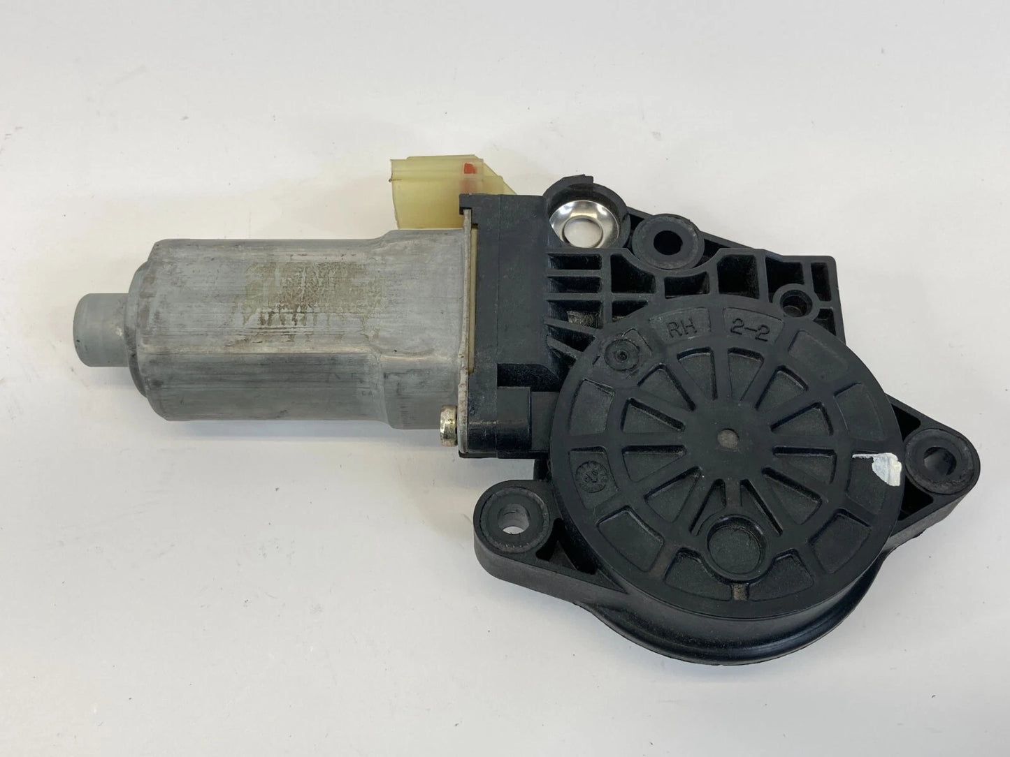2001-2006 HYUNDAI ELANTRA FRONT LEFT DRIVER SIDE DOOR POWER DOOR WINDOW MOTOR