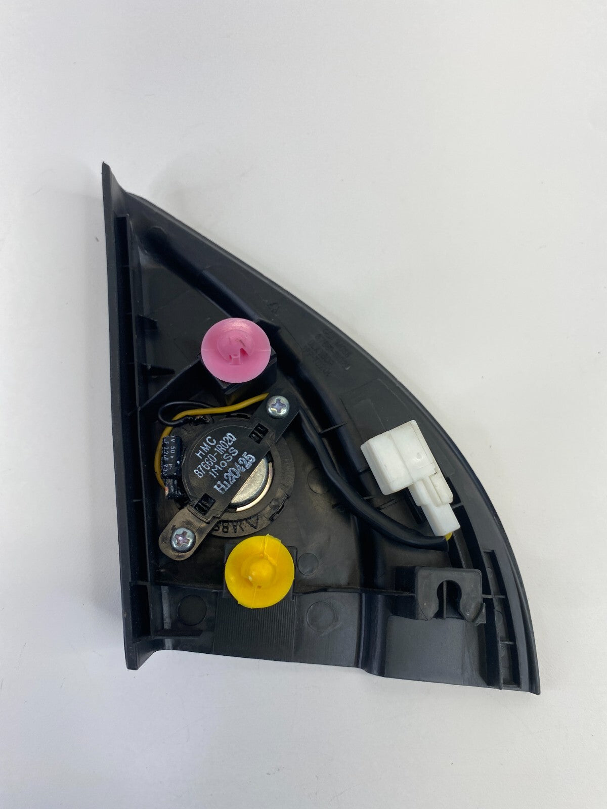 12-17 Hyundai Accent Front Right Inner Door Corner Cover w/ Tweeter 87661-1R020