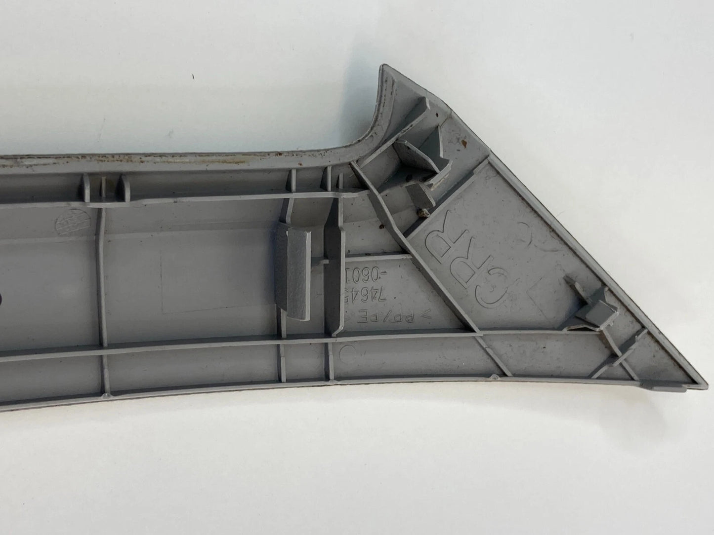 07-11 TOYOTA CAMRY REAR RIGHT INNER DOOR HANDLE COVER ASSIST TRIM 74645-06010